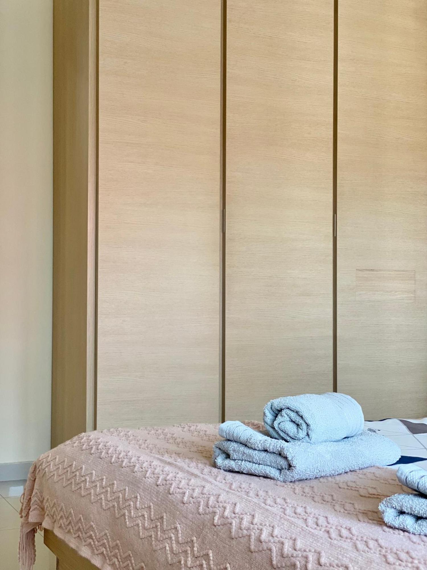 Entire Apartment For 4 Guests In София Экстерьер фото