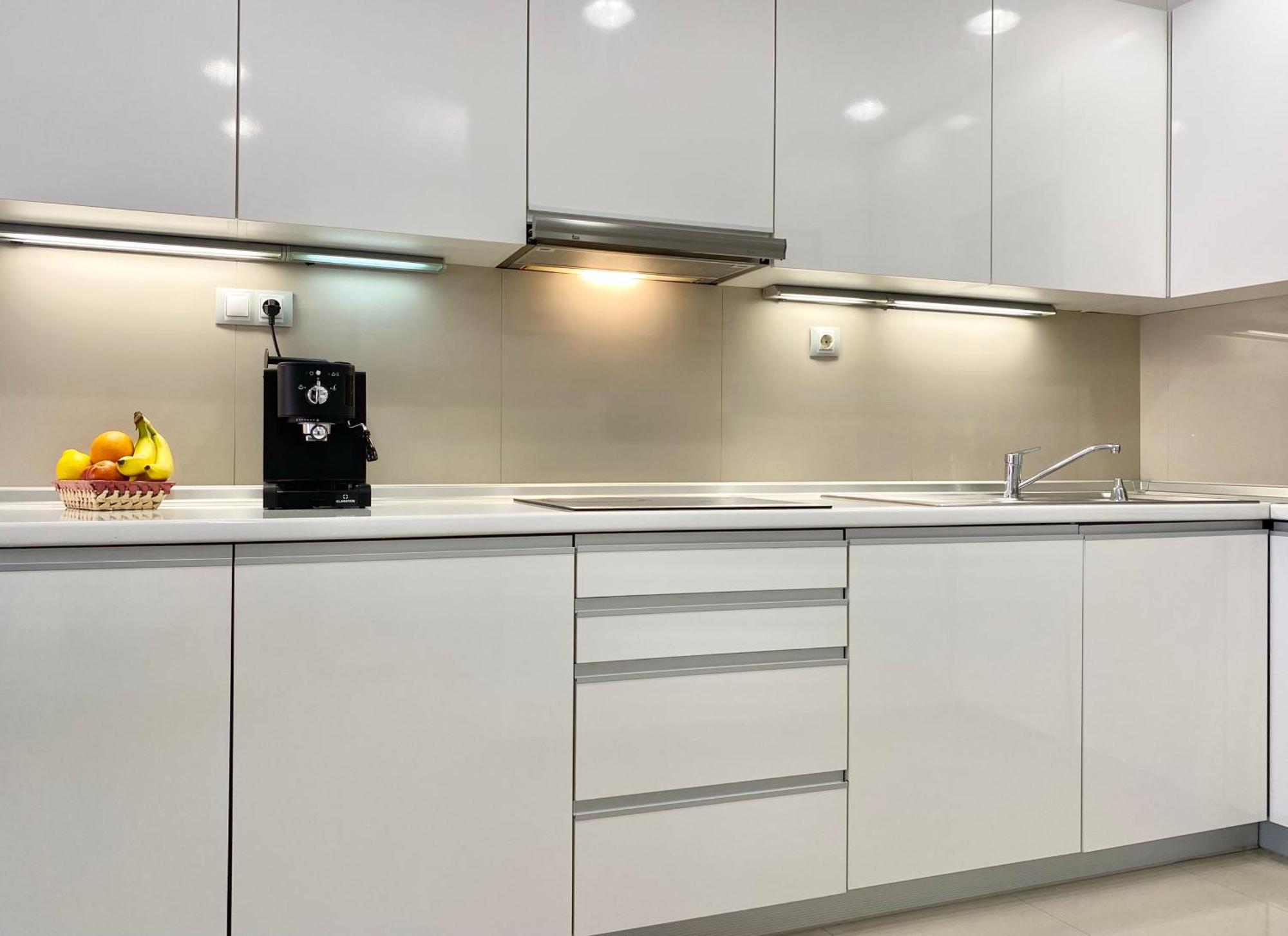 Entire Apartment For 4 Guests In София Экстерьер фото