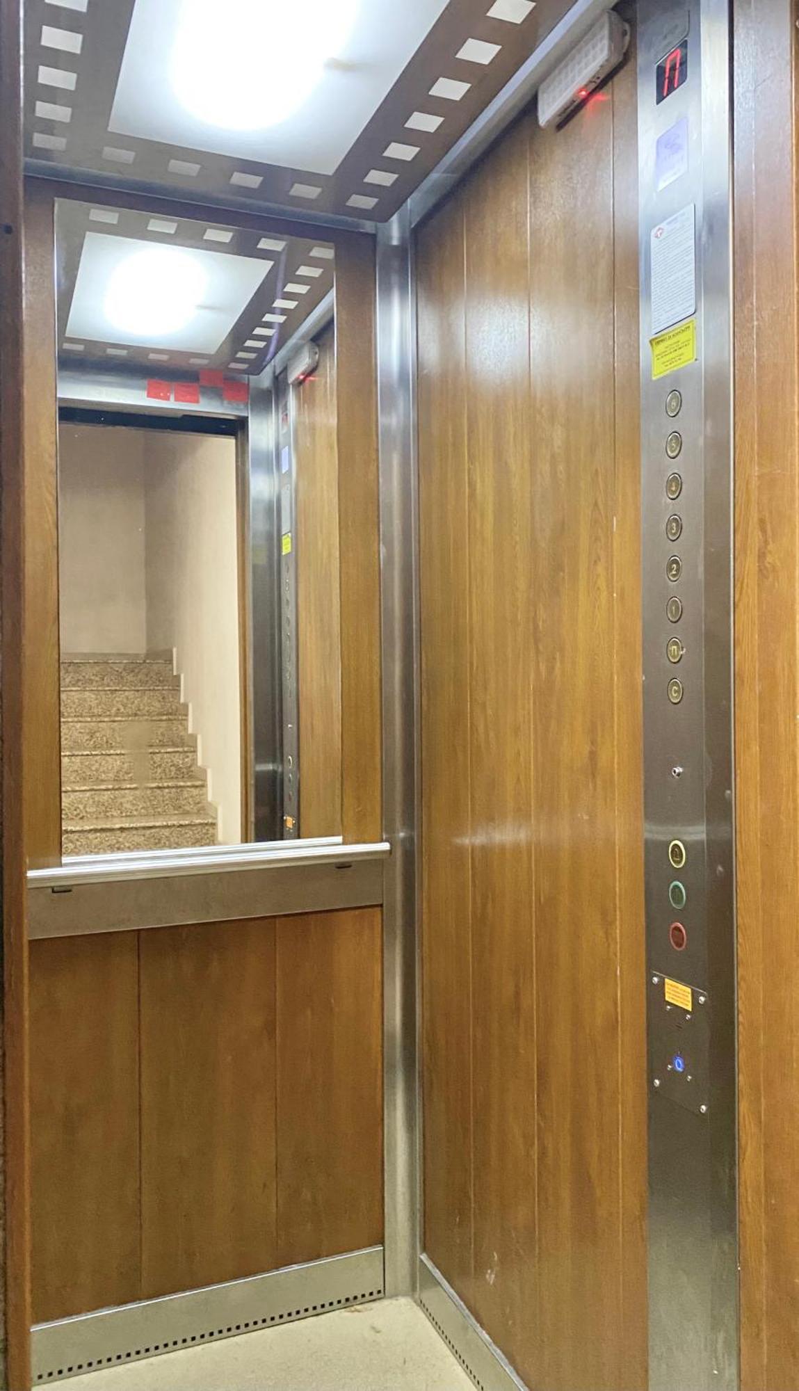 Entire Apartment For 4 Guests In София Экстерьер фото